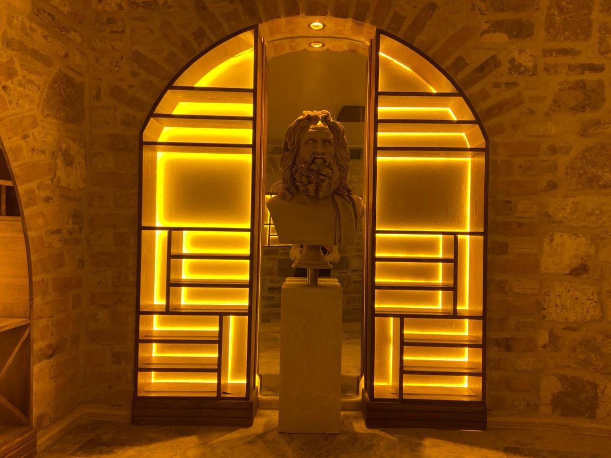 Dionysos 1789 Boutique Hotel フォチャ エクステリア 写真